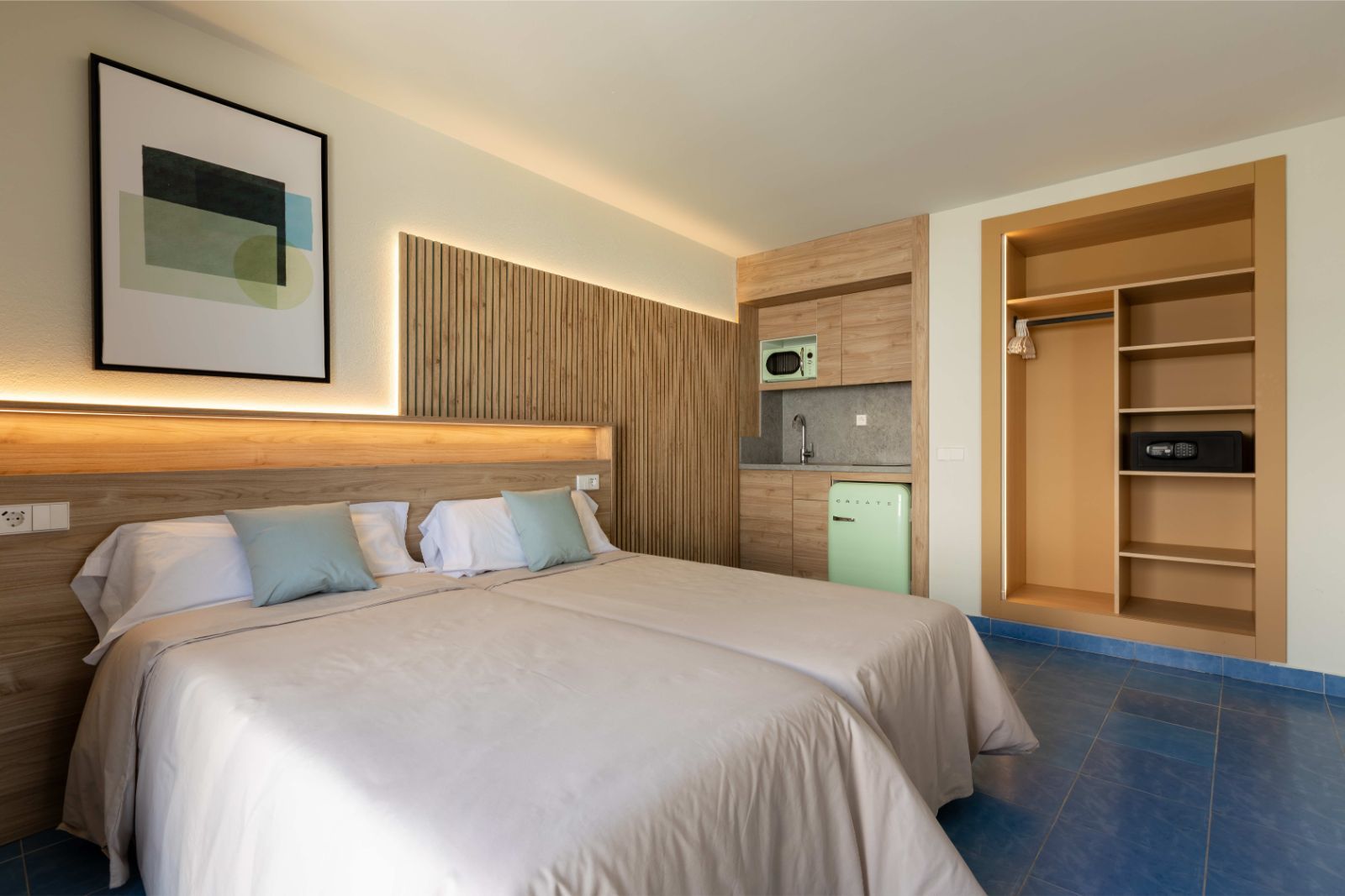 The Alley Studio - The Blue Apartments